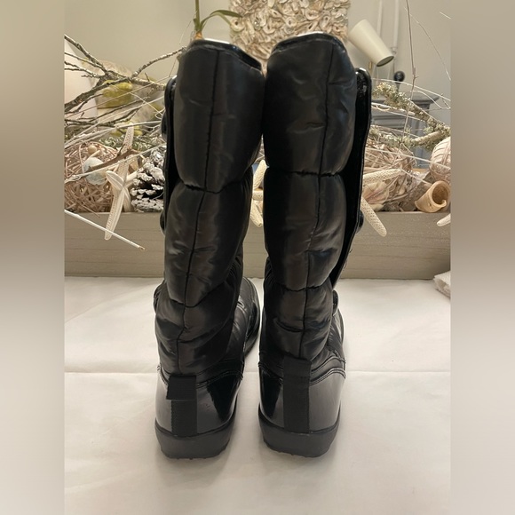 COACH POLINA BLACK NYLON PUFFER BOOTS SIZE 6B - Picture 6 of 14